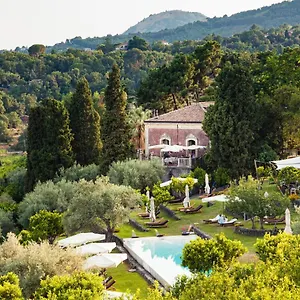 Monaci Delle Terre Nere Hotel