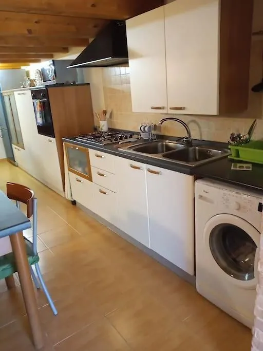 Loft Sotto Il Vulcano, Con Posto Auto Privato Zafferana Etnea Holiday home