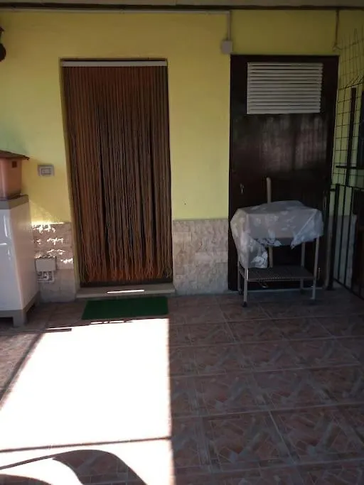Loft Sotto Il Vulcano, Con Posto Auto Privato Zafferana Etnea 0*,