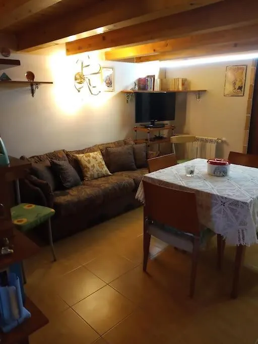 Loft Sotto Il Vulcano, Con Posto Auto Privato Zafferana Etnea Holiday home